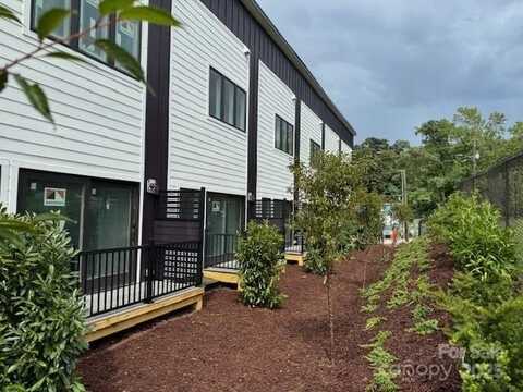 3 Lee Garden Lane unit: 103, Asheville, NC 28801