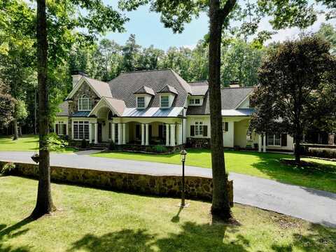 121 MOUNTAIN LAUREL ROAD, DANIELS, WV 25832