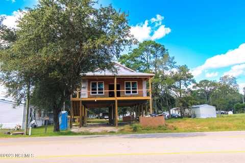 6926 Beach Drive SW, Ocean Isle Beach, NC 28469