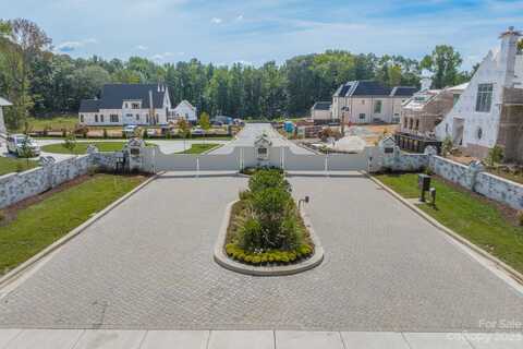 8023 Litaker Manor Court, Charlotte, NC 28270