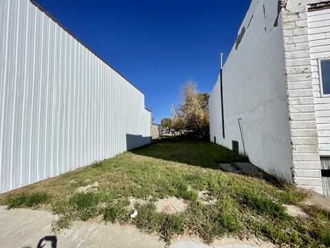 114 S Clark Street, Bassett, NE 68714