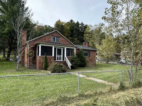 993 Meadow Bridge Rd, Meadow Bridge, WV 25976