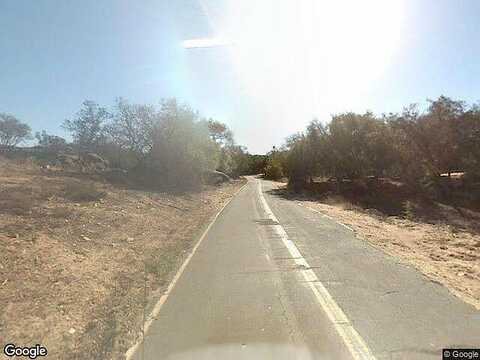 Avenida Bosque, MURRIETA, CA 92562