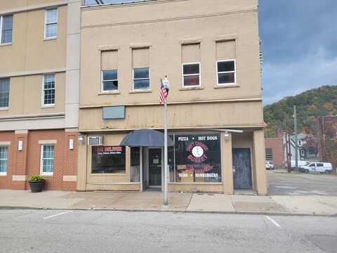 316 THIRD AVENUE, MONTGOMERY, WV 25136