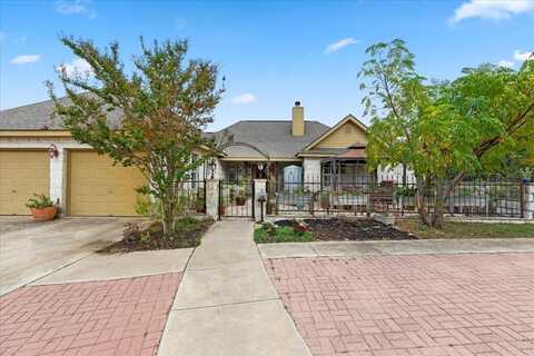 300 Logans Way, Blanco, TX 78606