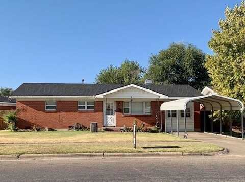 2114 grinnell Drive, Perryton, TX 79070