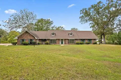 1109 Windy Lake Drive, Vicksburg, MS 39183