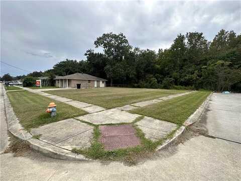 1740 HEIGHTS Drive, Saint Bernard, LA 70085