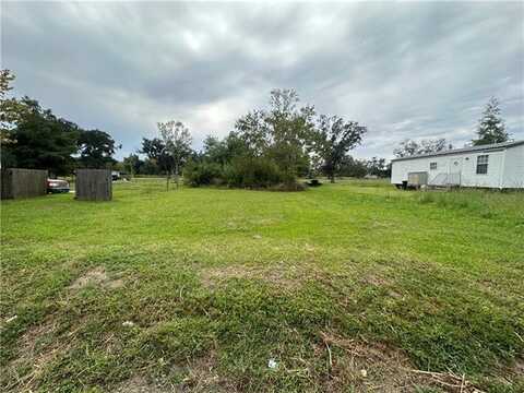 1608 LINDA LOU Drive, Saint Bernard, LA 70085