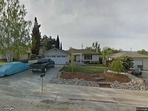 Loma Vista, HOLLISTER, CA 95023