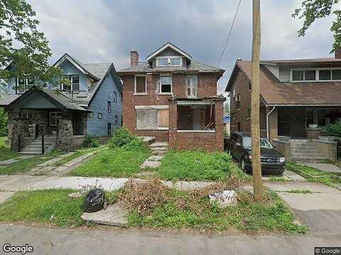 Clairmount, DETROIT, MI 48206