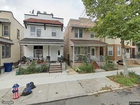 79Th, WOODHAVEN, NY 11421