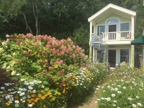 4 Atwood Avenue, Provincetown, MA 02657