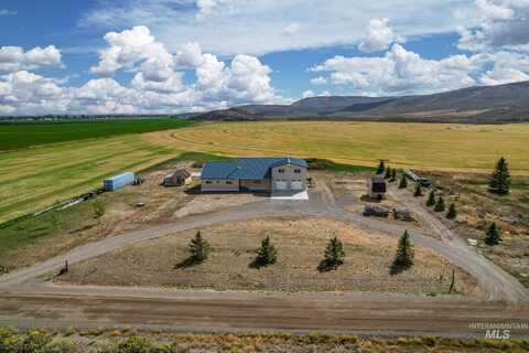 179 Foothill Rd., Carey, ID 83320