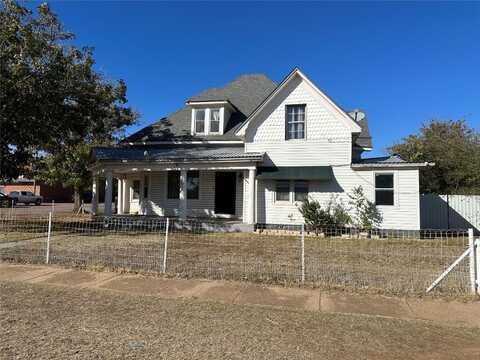 202 E Lamar Street, Hollis, OK 73550