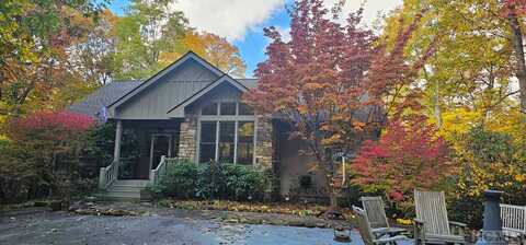 146 Long Hunters Road, Lake Toxaway, NC 28747