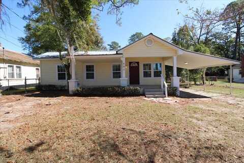 407 11TH ST SW, Moultrie, GA 31768