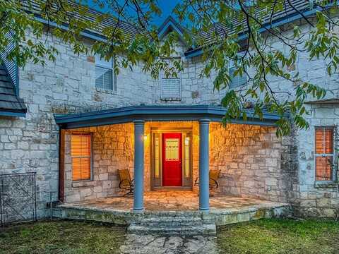 739 Lonesome Trail, Fredericksburg, TX 78624