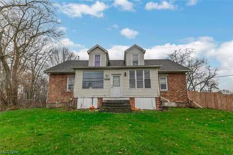 3152 E River Road, Sheffield Village, OH 44054