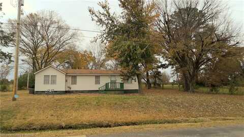 1806 N 5th, Paris, AR 72855