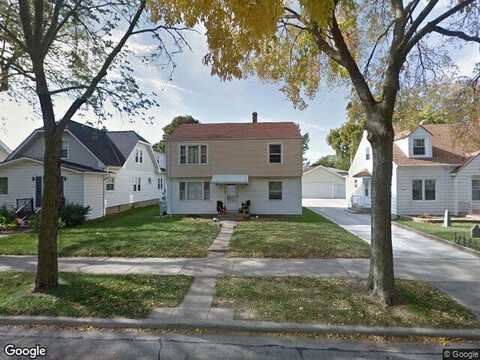 66Th, MILWAUKEE, WI 53213