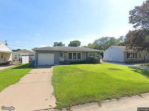 28Th, EAST MOLINE, IL 61244