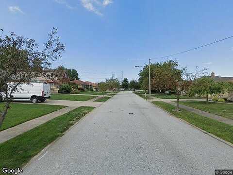 Sunny Ln, CLEVELAND, OH 44144