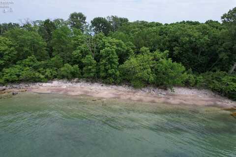 2 Long Point, Kelleys Island, OH 43438