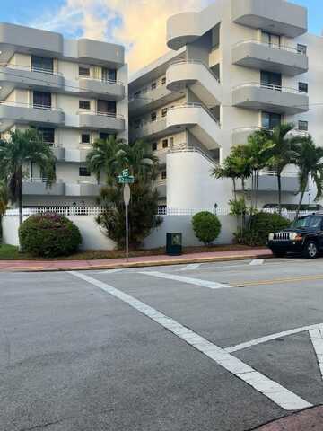 8201 BYRON AVE, Miami Beach, FL 33141