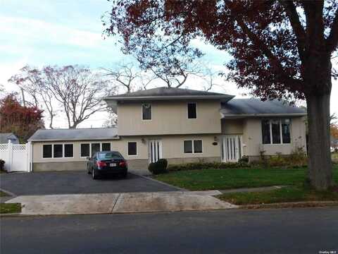 11 Rensselaer Drive, Commack, NY 11725