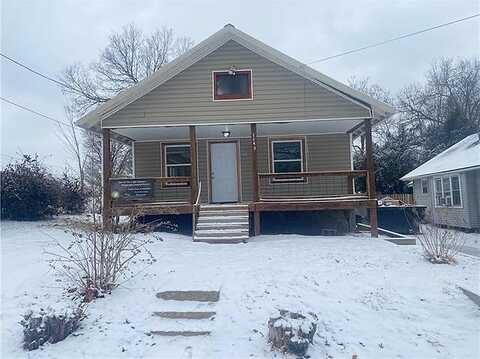 Cottage, INDEPENDENCE, MO 64050