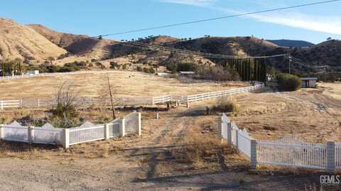 2000 Old Canal Road, Lake Isabella, CA 93240