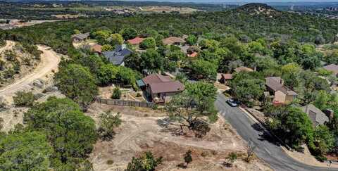 2229 San Jacinto Dr, Kerrville, TX 78028