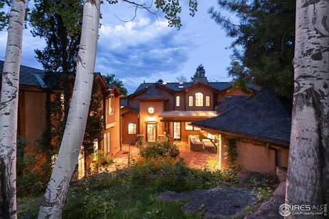 1077 Gilbert St, Boulder, CO 80302