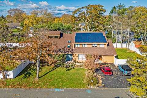 120 Oak Neck Lane, West Islip, NY 11795