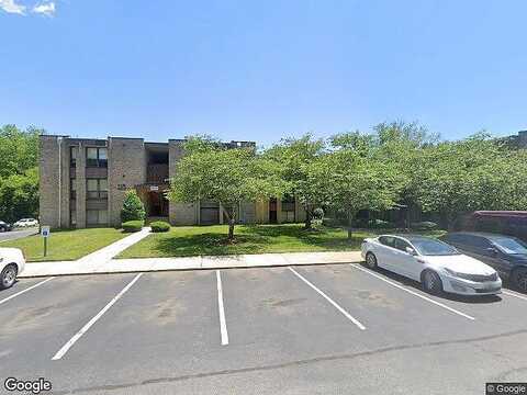 Huntley Square, TEMPLE HILLS, MD 20748