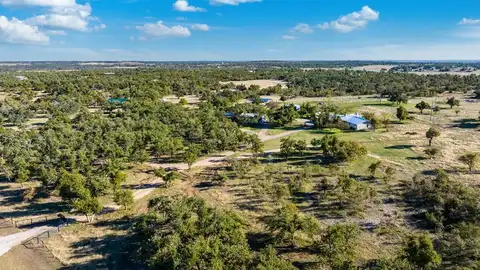 371 Ranch Rd 648, Doss, TX 78618