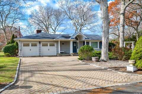 14 Landing Lane, East Quogue, NY 11942