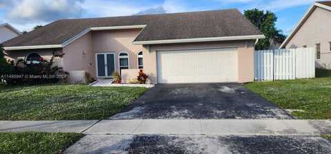 8561 NW 52nd Ct, Lauderhill, FL 33351