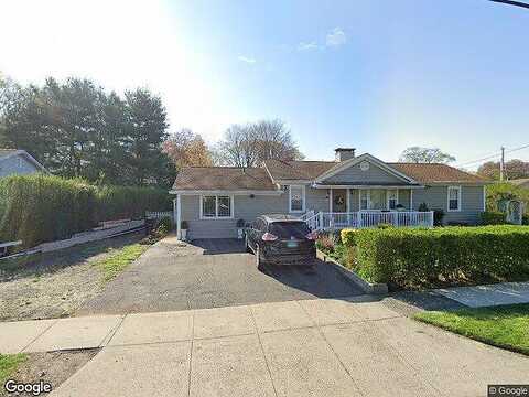 Meadows End, MILFORD, CT 06460