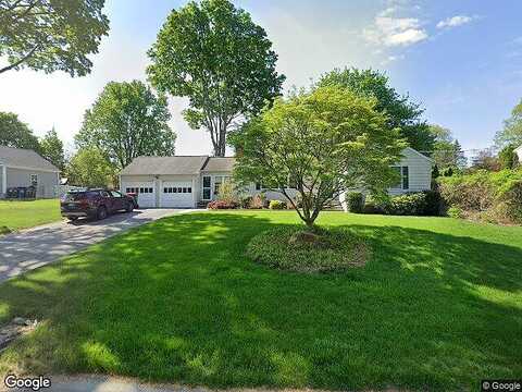 Clemens, TRUMBULL, CT 06611