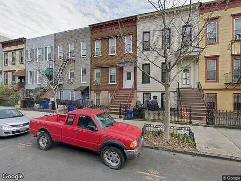 Macdonough, BROOKLYN, NY 11233