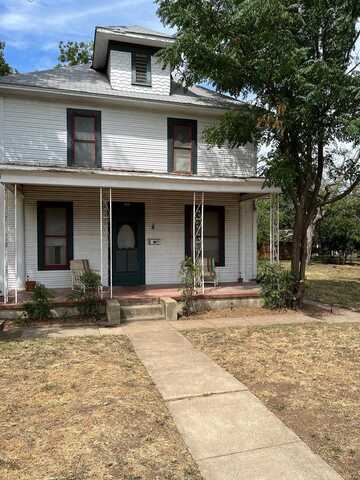 706 Schubert, Fredericksburg, TX 78624