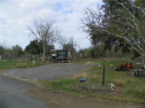 110 Pelican Trailer Park Road, Lake Charles, LA 70607