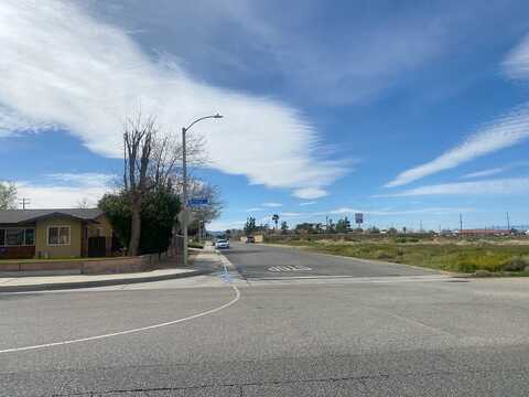 Avenue Q2, PALMDALE, CA 93550