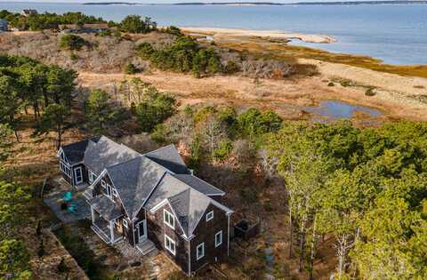 20 4Th Avenue, Wellfleet, MA 02667