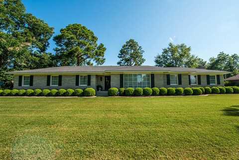 715 E 25TH Ave, Cordele, GA 31015