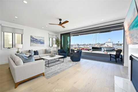 413 E Edgewater Avenue, Newport Beach, CA 92661