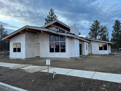3214 NW Strickland Way, Bend, OR 97703