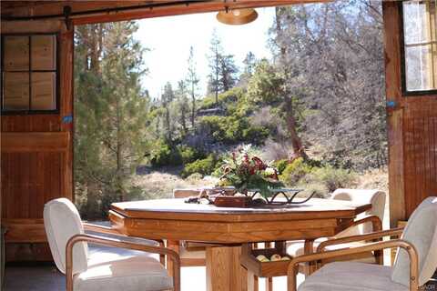 11 Polique Canyon Trail, Fawnskin, CA 92333